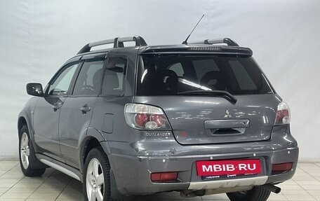 Mitsubishi Outlander III рестайлинг 3, 2006 год, 999 000 рублей, 5 фотография