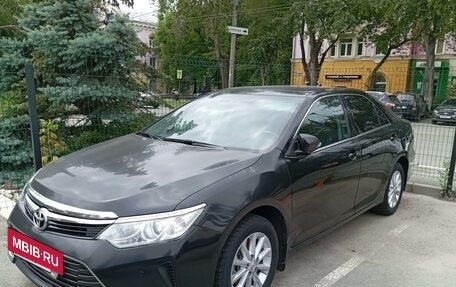 Toyota Camry, 2018 год, 2 400 000 рублей, 3 фотография