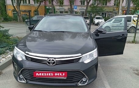 Toyota Camry, 2018 год, 2 400 000 рублей, 5 фотография