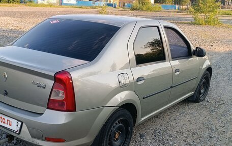 Renault Logan I, 2010 год, 430 000 рублей, 3 фотография