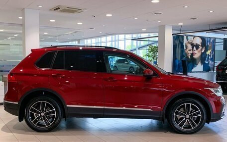 Volkswagen Tiguan II, 2021 год, 3 747 000 рублей, 6 фотография