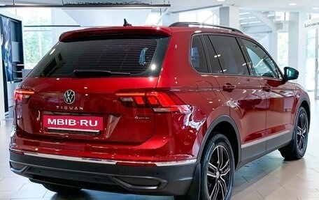 Volkswagen Tiguan II, 2021 год, 3 747 000 рублей, 7 фотография