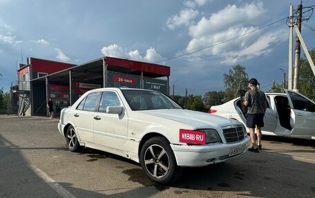 Mercedes-Benz C-Класс, 1999 год, 255 000 рублей, 3 фотография