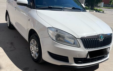 Skoda Fabia II, 2012 год, 610 000 рублей, 3 фотография