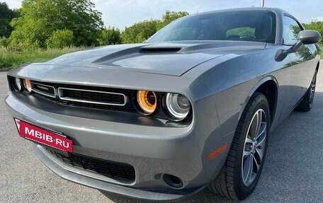 Dodge Challenger III рестайлинг 2, 2019 год, 2 490 000 рублей, 9 фотография