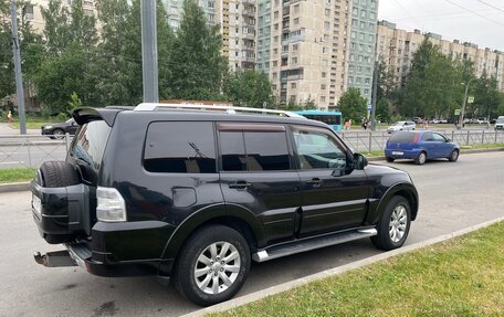 Mitsubishi Pajero IV, 2011 год, 2 190 000 рублей, 2 фотография