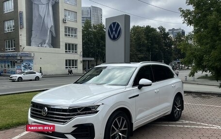 Volkswagen Touareg III, 2018 год, 6 700 000 рублей, 2 фотография