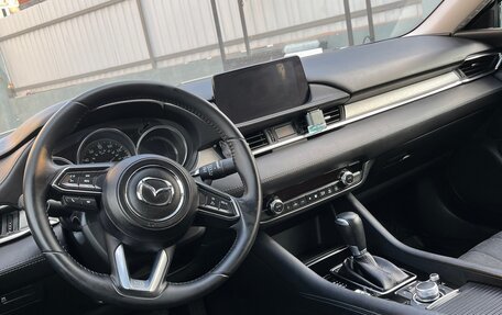 Mazda 6, 2018 год, 1 800 000 рублей, 4 фотография