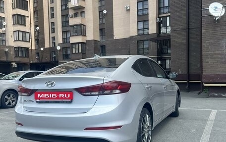 Hyundai Elantra VI рестайлинг, 2017 год, 1 500 000 рублей, 2 фотография