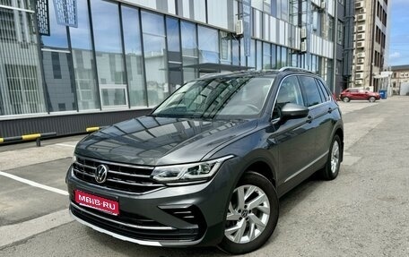 Volkswagen Tiguan II, 2021 год, 4 000 000 рублей, 1 фотография