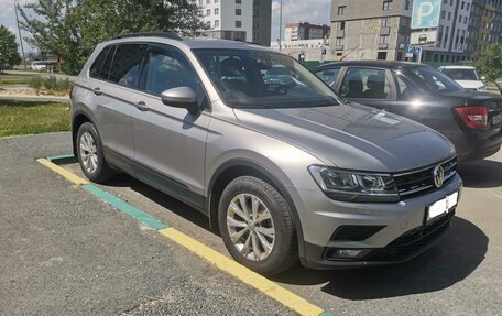 Volkswagen Tiguan II, 2019 год, 2 500 000 рублей, 1 фотография