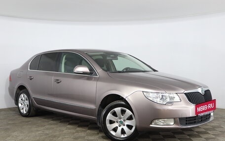 Skoda Superb III рестайлинг, 2012 год, 1 229 000 рублей, 3 фотография