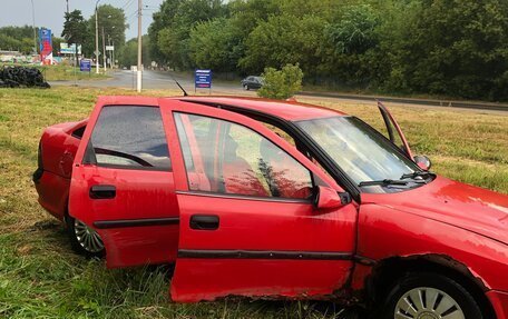 Opel Vectra B рестайлинг, 1996 год, 65 000 рублей, 6 фотография