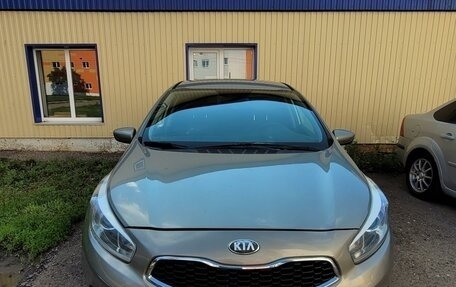 KIA cee'd III, 2013 год, 1 049 000 рублей, 2 фотография