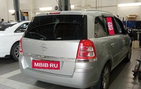 Opel Zafira B, 2012 год, 900 000 рублей, 3 фотография