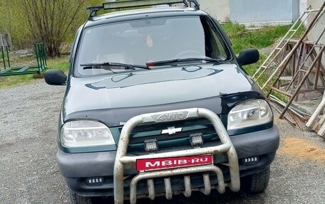 Chevrolet Niva I рестайлинг, 2003 год, 310 000 рублей, 2 фотография