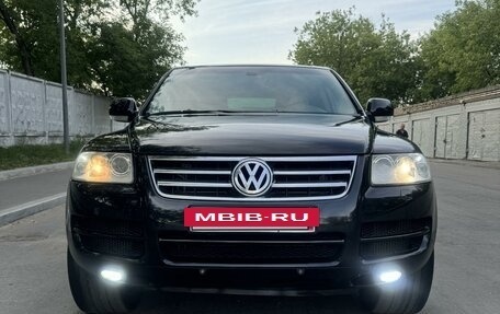 Volkswagen Touareg III, 2005 год, 850 000 рублей, 2 фотография