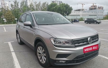 Volkswagen Tiguan II, 2019 год, 2 500 000 рублей, 3 фотография