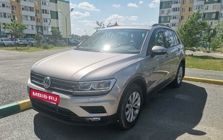 Volkswagen Tiguan II, 2019 год, 2 500 000 рублей, 2 фотография