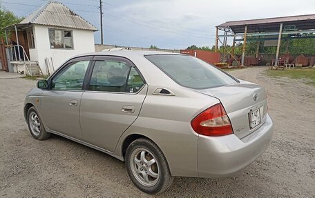 Toyota Prius IV XW50, 2002 год, 500 000 рублей, 7 фотография