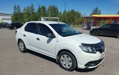 Renault Logan II, 2014 год, 585 000 рублей, 3 фотография