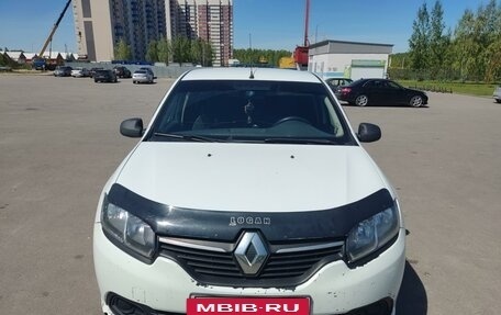 Renault Logan II, 2014 год, 585 000 рублей, 2 фотография