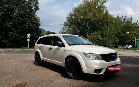 Dodge Journey I, 2012 год, 1 425 000 рублей, 2 фотография