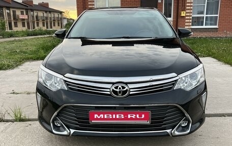 Toyota Camry, 2015 год, 2 050 000 рублей, 2 фотография