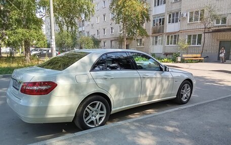 Mercedes-Benz E-Класс, 2010 год, 1 390 000 рублей, 4 фотография