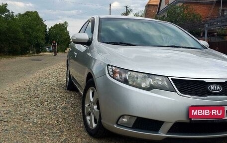 KIA Cerato III, 2010 год, 835 000 рублей, 3 фотография