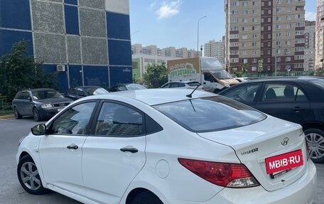 Hyundai Solaris II рестайлинг, 2014 год, 735 000 рублей, 4 фотография