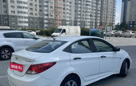 Hyundai Solaris II рестайлинг, 2014 год, 735 000 рублей, 3 фотография