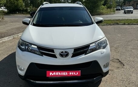 Toyota RAV4, 2014 год, 2 280 000 рублей, 2 фотография