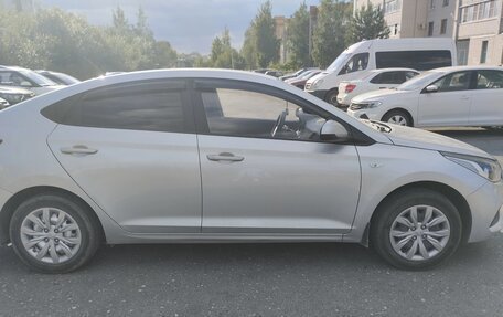 Hyundai Solaris II рестайлинг, 2018 год, 1 400 000 рублей, 6 фотография