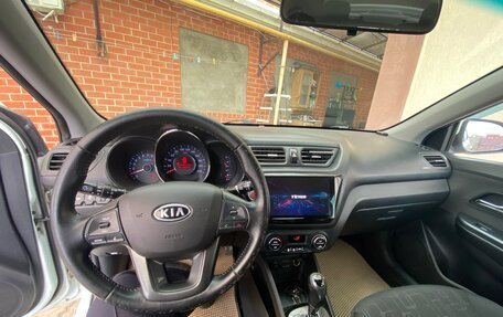 KIA Rio III рестайлинг, 2011 год, 990 000 рублей, 5 фотография