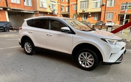 Toyota RAV4, 2018 год, 2 570 000 рублей, 9 фотография