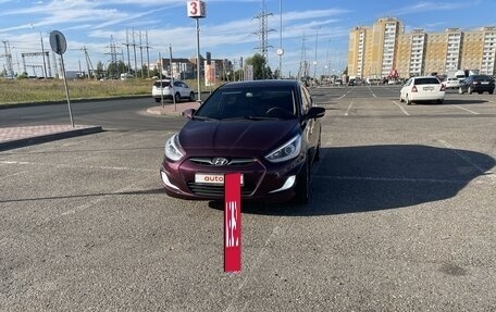 Hyundai Solaris II рестайлинг, 2013 год, 1 300 000 рублей, 2 фотография