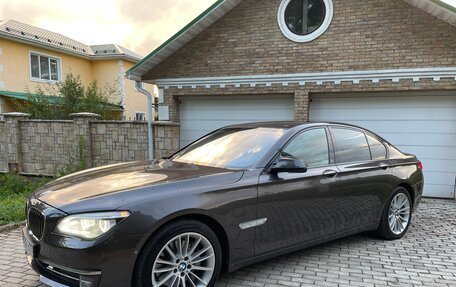 BMW 7 серия, 2012 год, 2 550 000 рублей, 3 фотография