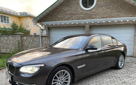 BMW 7 серия, 2012 год, 2 550 000 рублей, 14 фотография