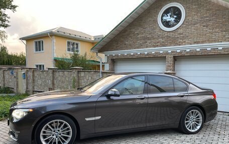 BMW 7 серия, 2012 год, 2 550 000 рублей, 11 фотография