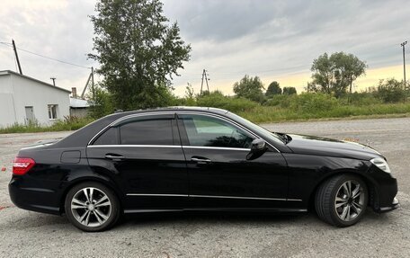 Mercedes-Benz E-Класс, 2011 год, 2 100 000 рублей, 3 фотография