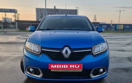 Renault Sandero II рестайлинг, 2017 год, 900 000 рублей, 2 фотография