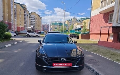 Hyundai Sonata VIII, 2020 год, 2 500 000 рублей, 3 фотография