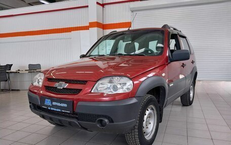 Chevrolet Niva I рестайлинг, 2015 год, 710 000 рублей, 1 фотография