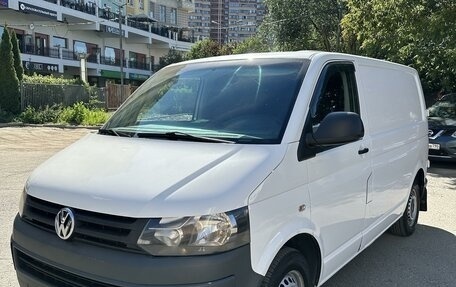 Volkswagen Transporter T5 рестайлинг, 2011 год, 1 690 000 рублей, 1 фотография