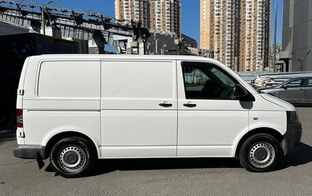 Volkswagen Transporter T5 рестайлинг, 2011 год, 1 690 000 рублей, 6 фотография