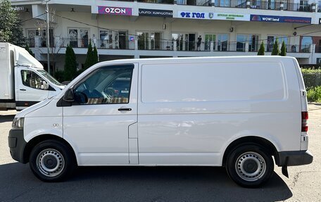 Volkswagen Transporter T5 рестайлинг, 2011 год, 1 690 000 рублей, 2 фотография