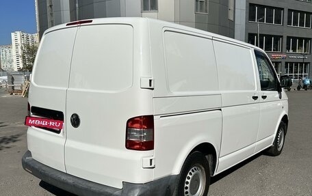 Volkswagen Transporter T5 рестайлинг, 2011 год, 1 690 000 рублей, 5 фотография