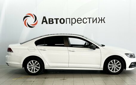 Volkswagen Passat B8 рестайлинг, 2016 год, 1 795 000 рублей, 8 фотография