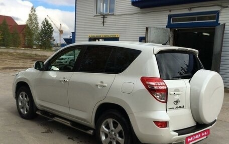 Toyota RAV4, 2011 год, 2 200 000 рублей, 3 фотография